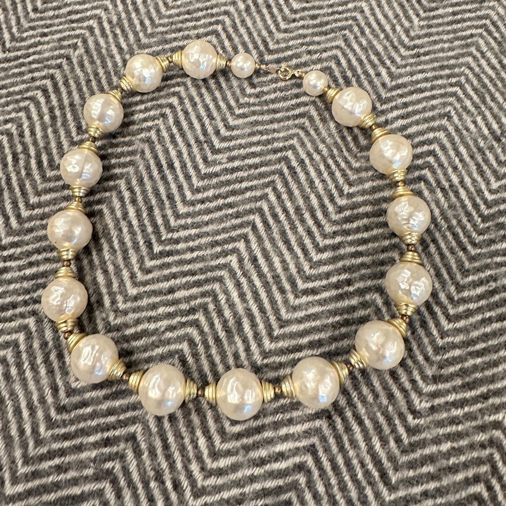 Vintage faux statement pearls